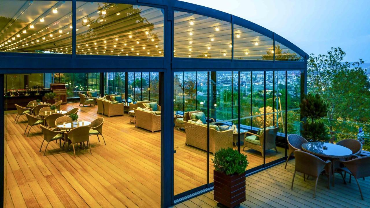 Hotel Celik Palas Convention Center & Thermal Spa Bursa Exterior foto The Sky Bar